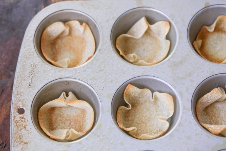 Caesar Salad Cups {Mini Salad Appetizer} Lil' Luna