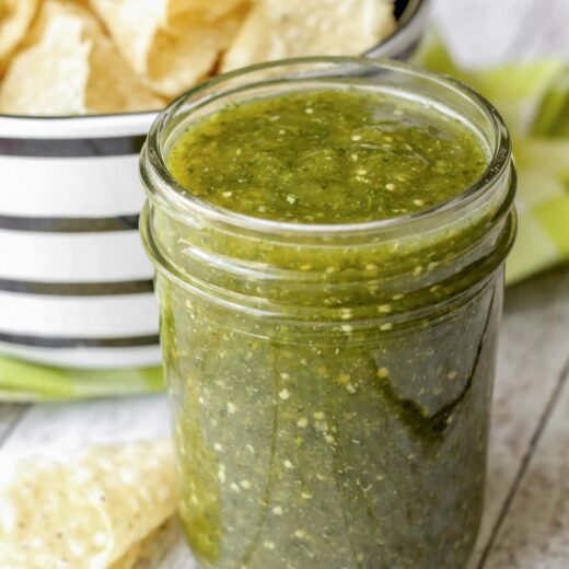 Salsa Verde Recipe (aka Green Salsa) - Made in 2 minutes! | Lil' Luna