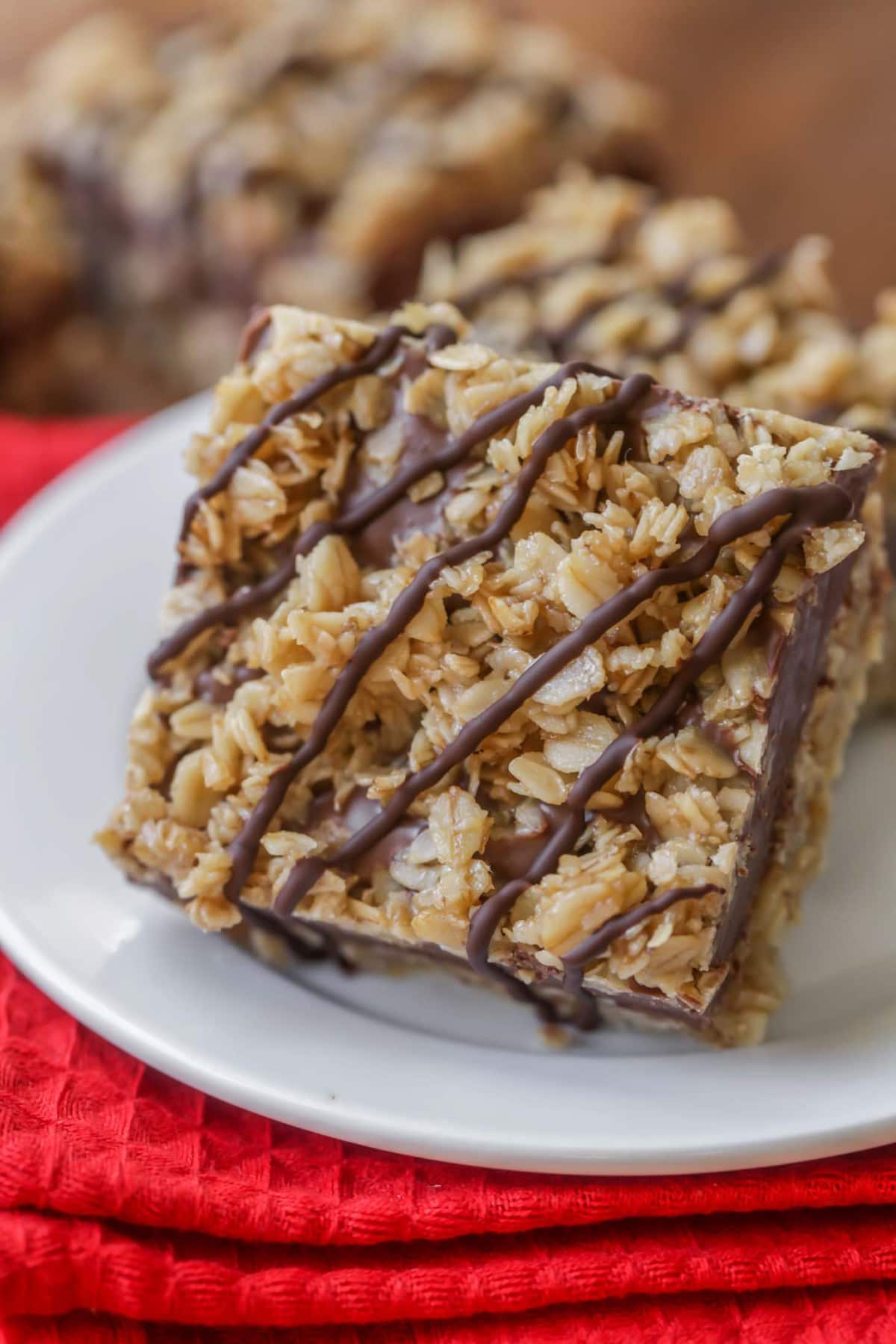 No bake Chocolate Oat Bars | Lil' Luna