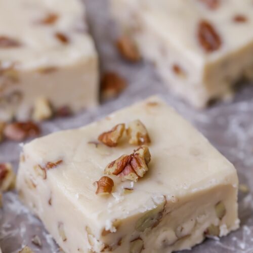 https://lilluna.com/wp-content/uploads/2017/08/butter-pecan-fudge-3-500x500.jpg