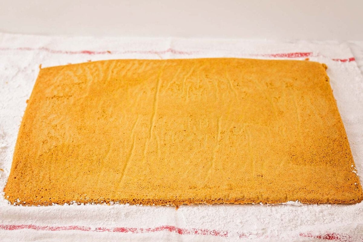 This delicious spiced Libby's pumpkin roll filled with tangy pineapple cream cheese frosting is a classic fall favorite! Libby's pumpkin roll cake baked.