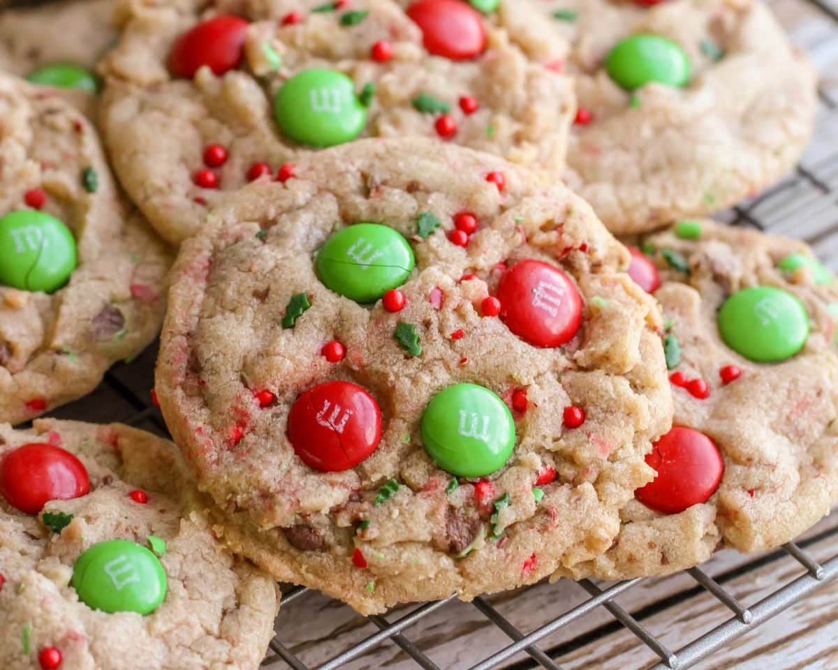 FAVORITE Christmas Cookies Recipe (+VIDEO) | Lil' Luna
