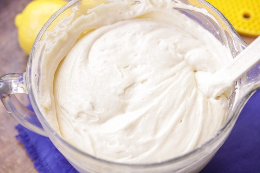 Lemon Buttermilk Cake {with Lemon Glaze!} Lil' Luna