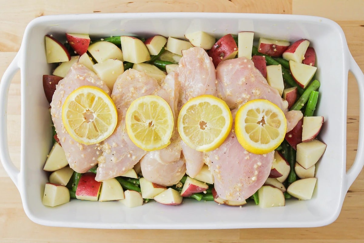 lemon chicken with vegetables in one pan