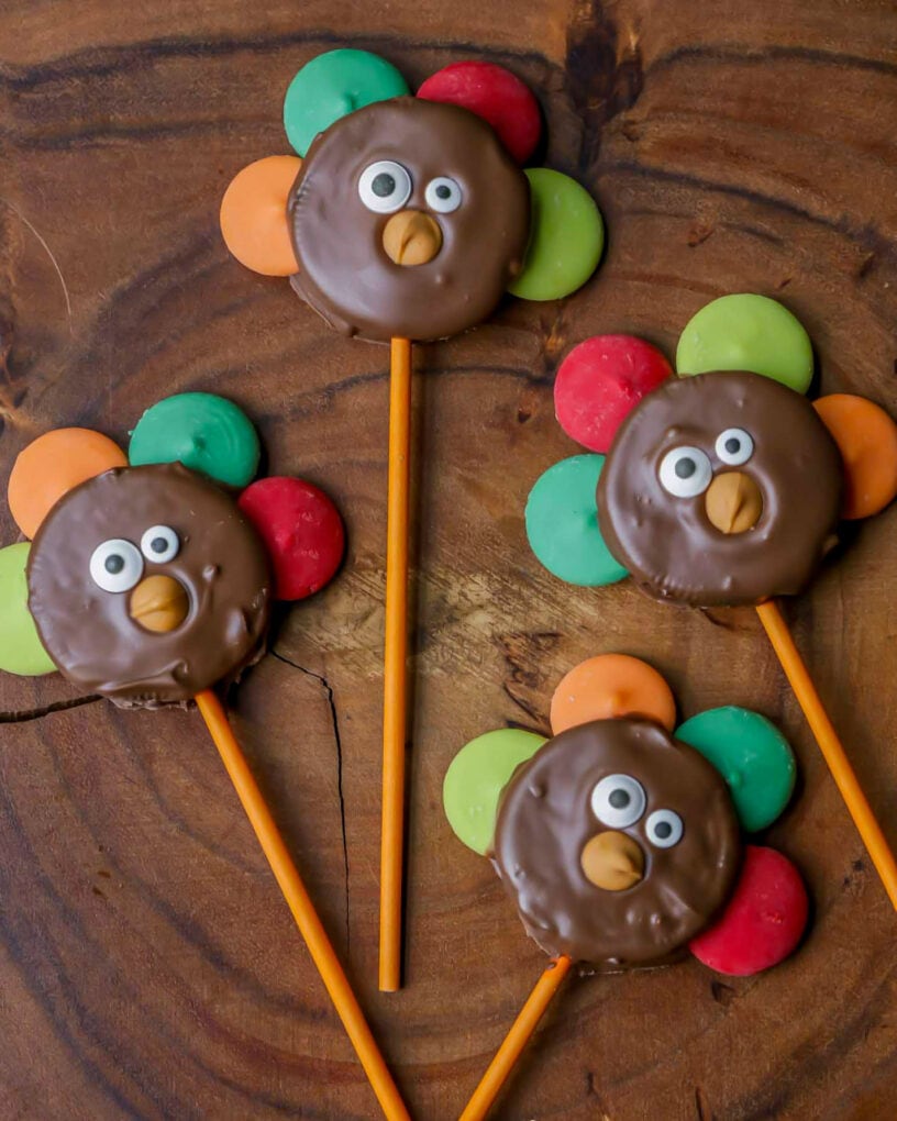 Oreo Turkeys {Adorable Thanksgiving Treat!} | Lil' Luna