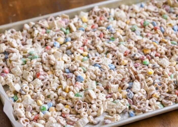 White Trash Recipe (White Chocolate Trail Mix) +VIDEO Lil' Luna