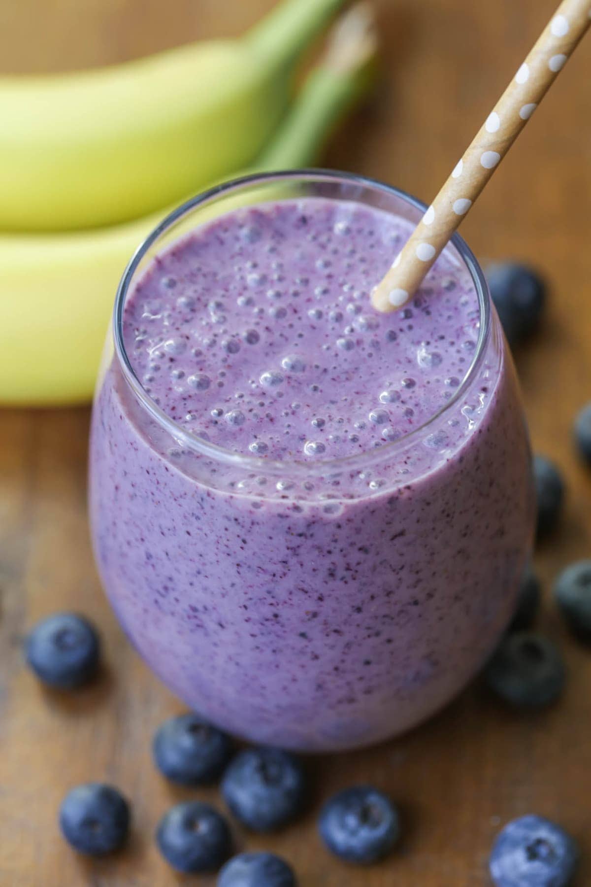 Our Favorite Blueberry Smoothie {5 Ingredients!!} | Lil' Luna