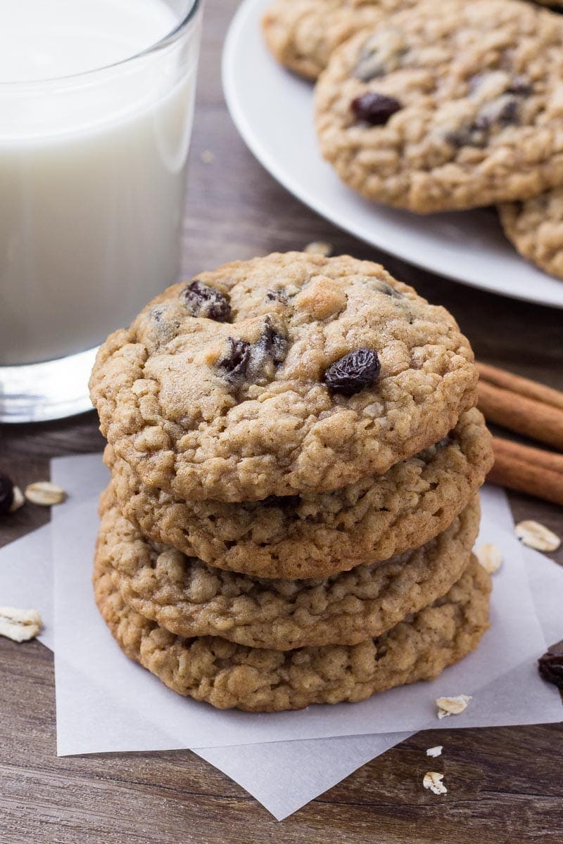 easy recipe for oatmeal raisin cookies