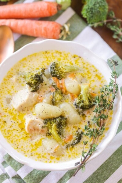 Chicken Gnocchi Soup {Olive Garden Copycat +VIDEO} | Lil' Luna