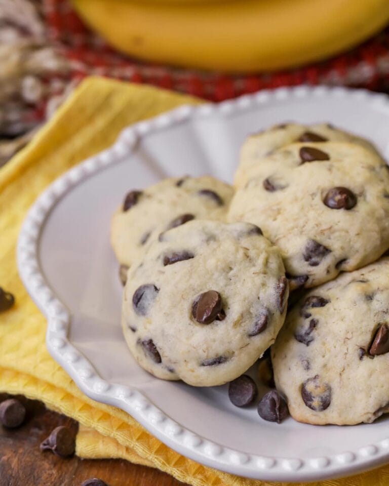 Banana Chocolate Chip Cookies {Quick + EASY} | Lil&amp;#39; Luna