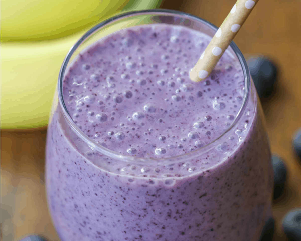 Blueberry Smoothie served in a glass cup