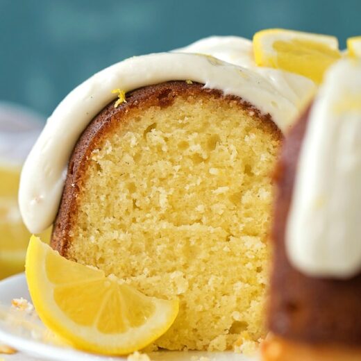 Lemon Bundt Cake {with Cream Cheese Frosting!} | Lil' Luna