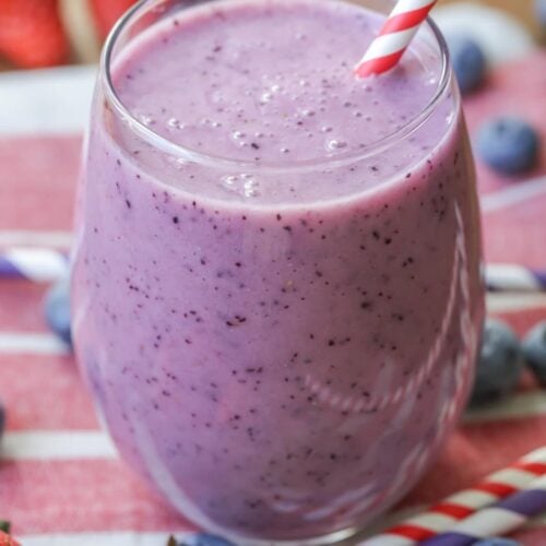 Strawberry Blueberry Smoothie {a FAVORITE Recipe!} | Lil' Luna