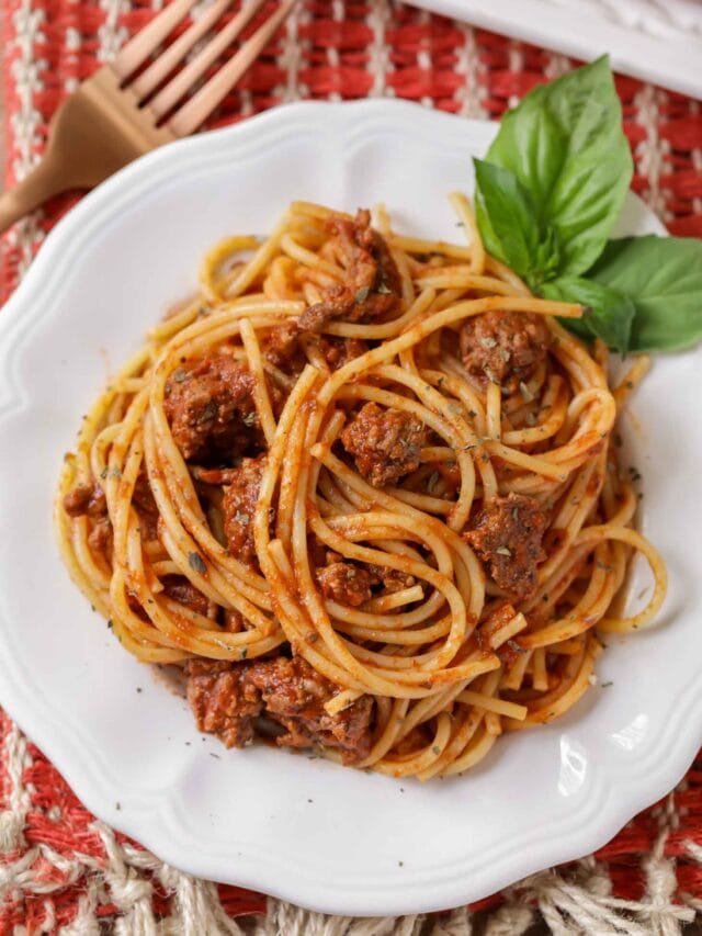 Easy Spaghetti Recipe - Lil' Luna