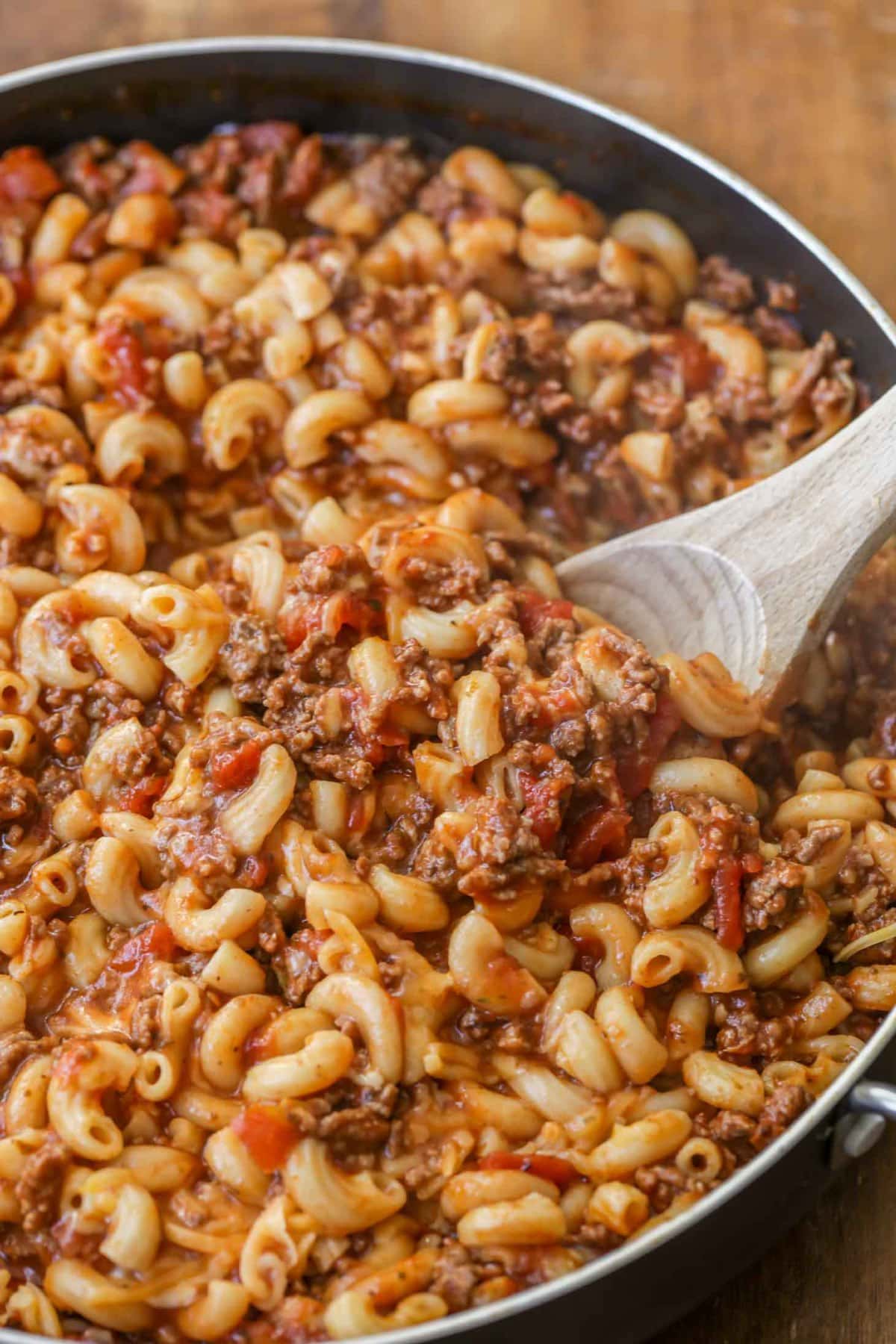 Easy Goulash Recipe {Family Favorite +VIDEO} | Lil' Luna