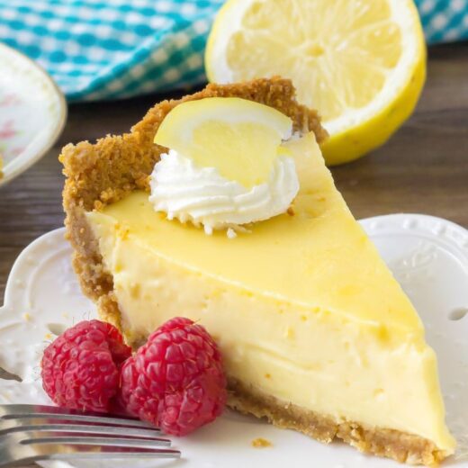 Lemon Icebox Pie {with Graham Cracker Crust!} | Lil' Luna