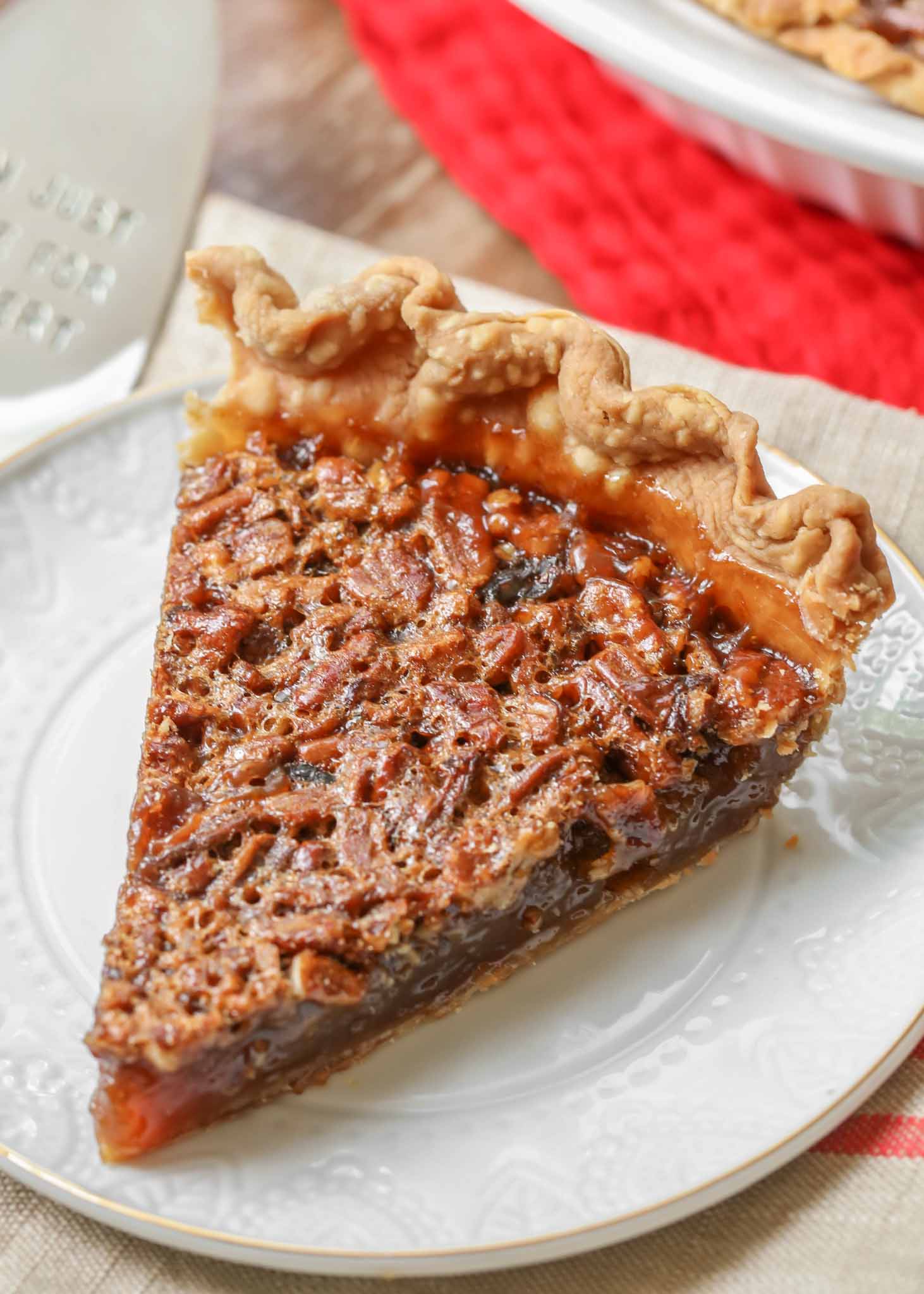 Pecan Pie Recipe {BEST & Easiest - 10 Minute Prep Time!} | Lil' Luna