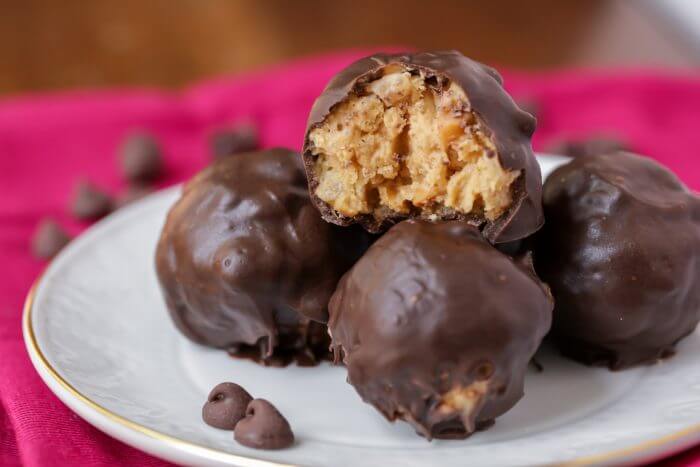 Peanut Butter Balls with Rice Krispies | Lil' Luna