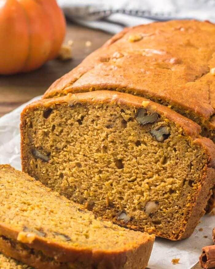 Pumpkin Banana Bread {2 Favs in 1} | Lil' Luna