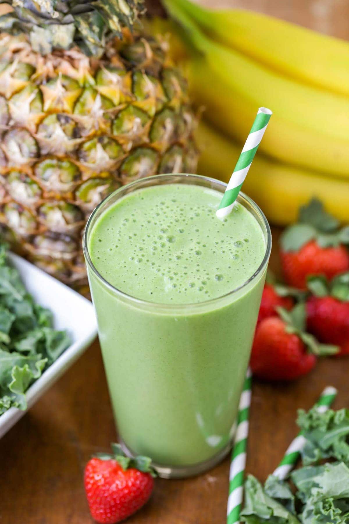 Kale Pineapple Smoothie {Delicious & Healthy} | Lil' Luna