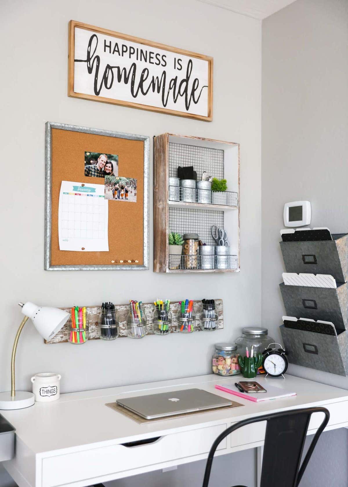 Diy Home Office Storage Ideas ~ 48+ Organizing An Office Desk ...
