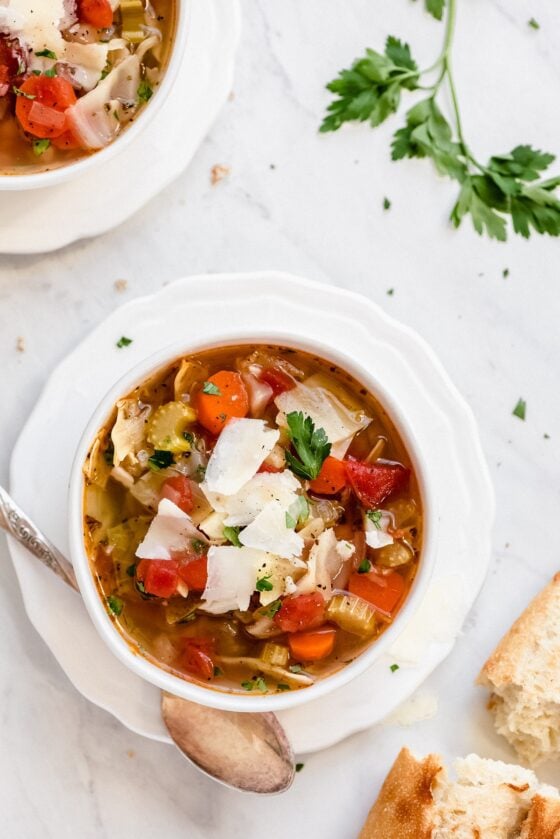 Easy & Healthy Cabbage Soup {106 calories per serving!} Lil' Luna