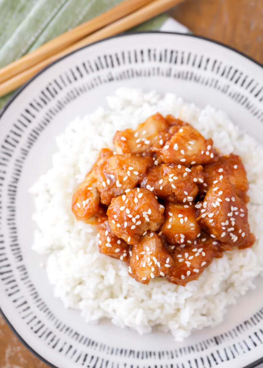 Easy Sesame Chicken Recipe {+VIDEO} | Lil' Luna