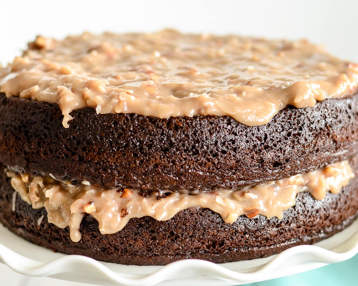 Bolo de chocolate alemão de perto pic