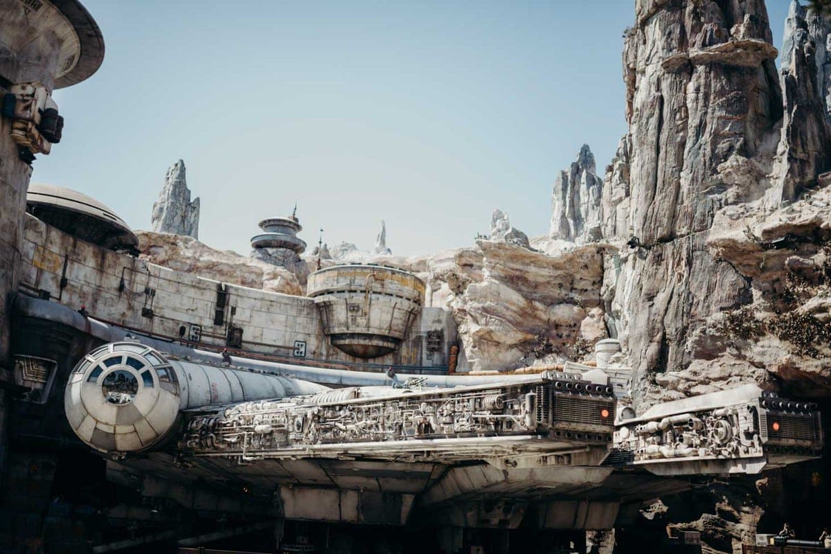 Star Wars Land Millenium Falcon