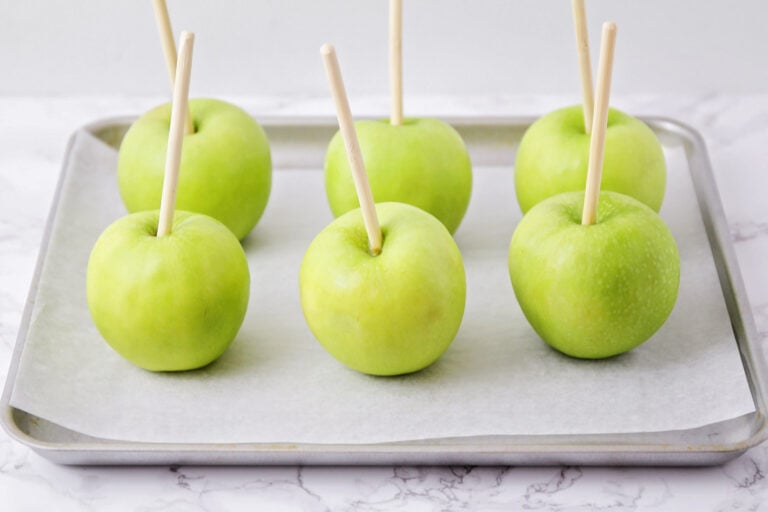 How to Make PERFECT Caramel Apples {+VIDEO} Lil' Luna