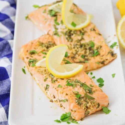 Easy Baked Salmon Recipe {+VIDEO} | Lil' Luna