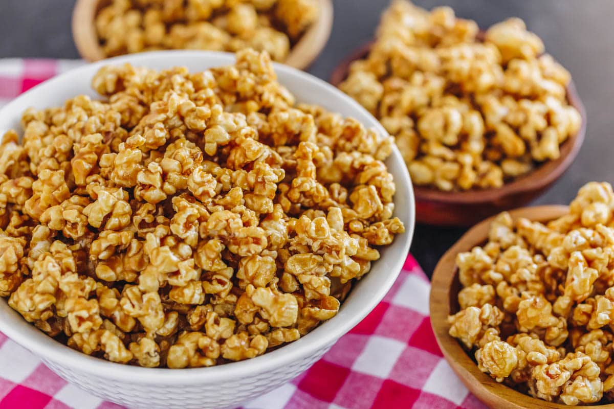 Homemade Caramel Corn Recipe {Quick + Easy!} Lil' Luna