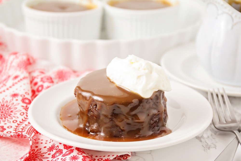 Sticky toffee pudding recipe with whipped cream