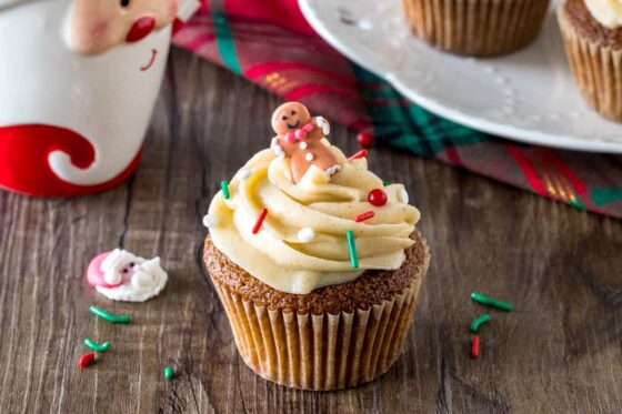 Easy Gingerbread Cupcakes {Made with a box mix} Lil' Luna