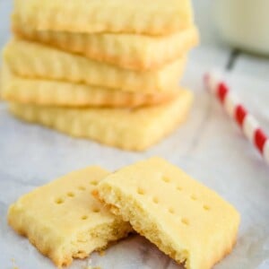 Easy Shortbread Cookies Recipe {Just 3 Ingredients!} | Lil' Luna