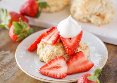 Bisquick Strawberry Shortcake | Lil' Luna