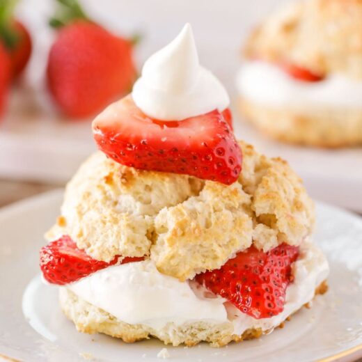 EASY Bisquick Strawberry Shortcake Recipe | Lil' Luna