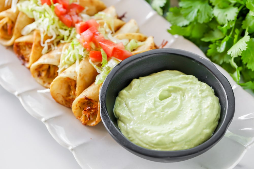 Avocado Cream Sauce Just 5 Ingredients Lil Luna