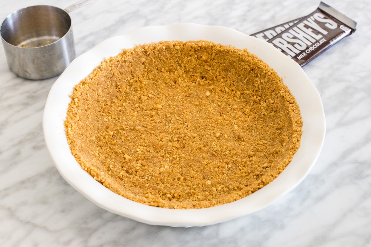 S'mores crust for S'mores pie recipe.