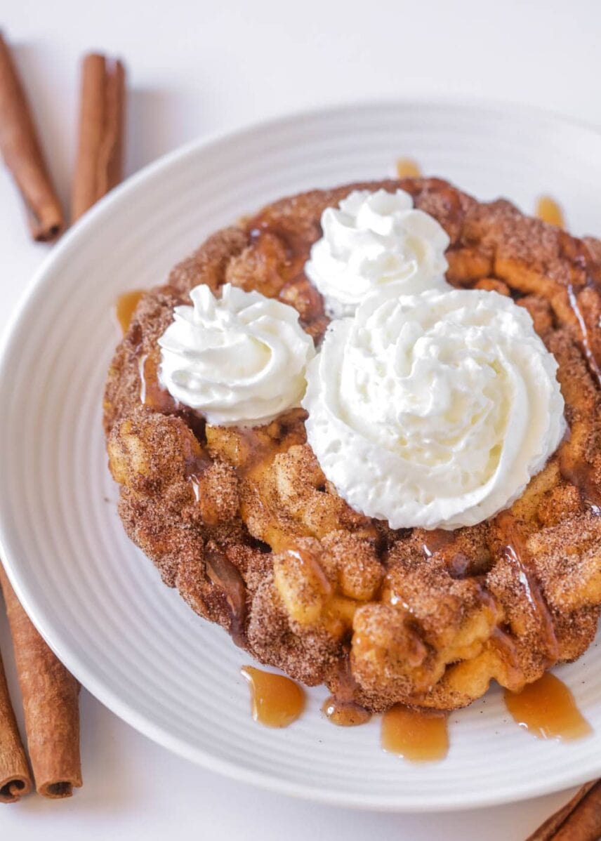 Churro Funnel Cake {Disneyland Copycat} Lil' Luna