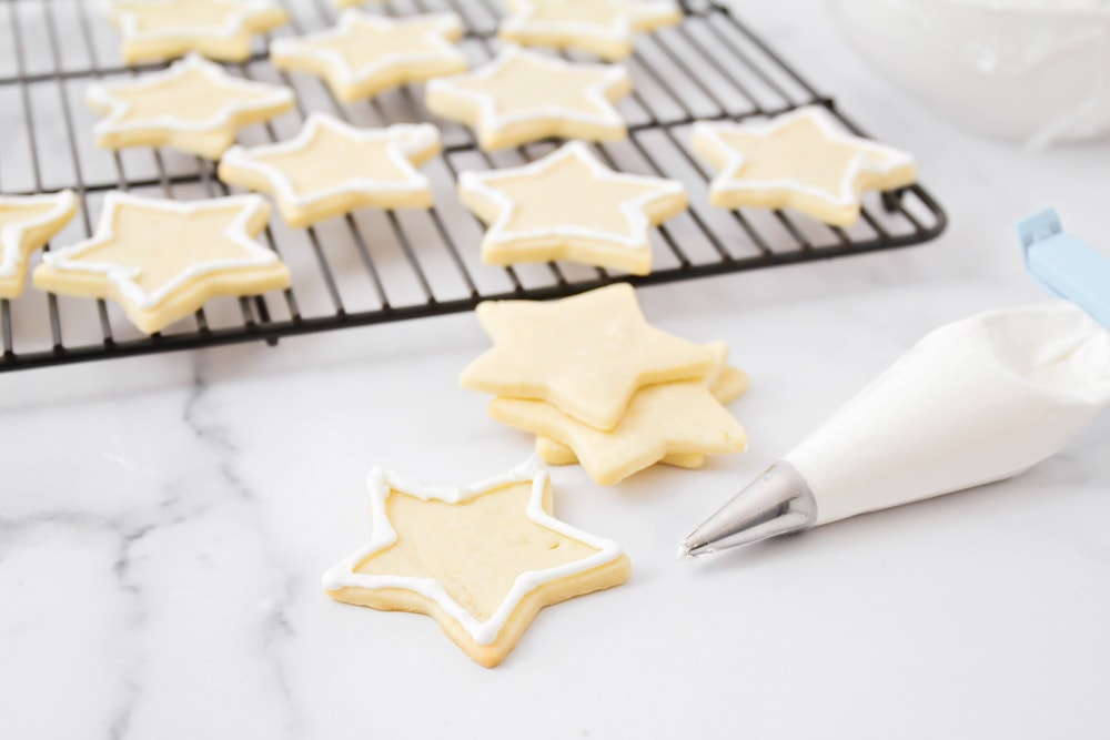 Decorating sugar cookies with royal icing