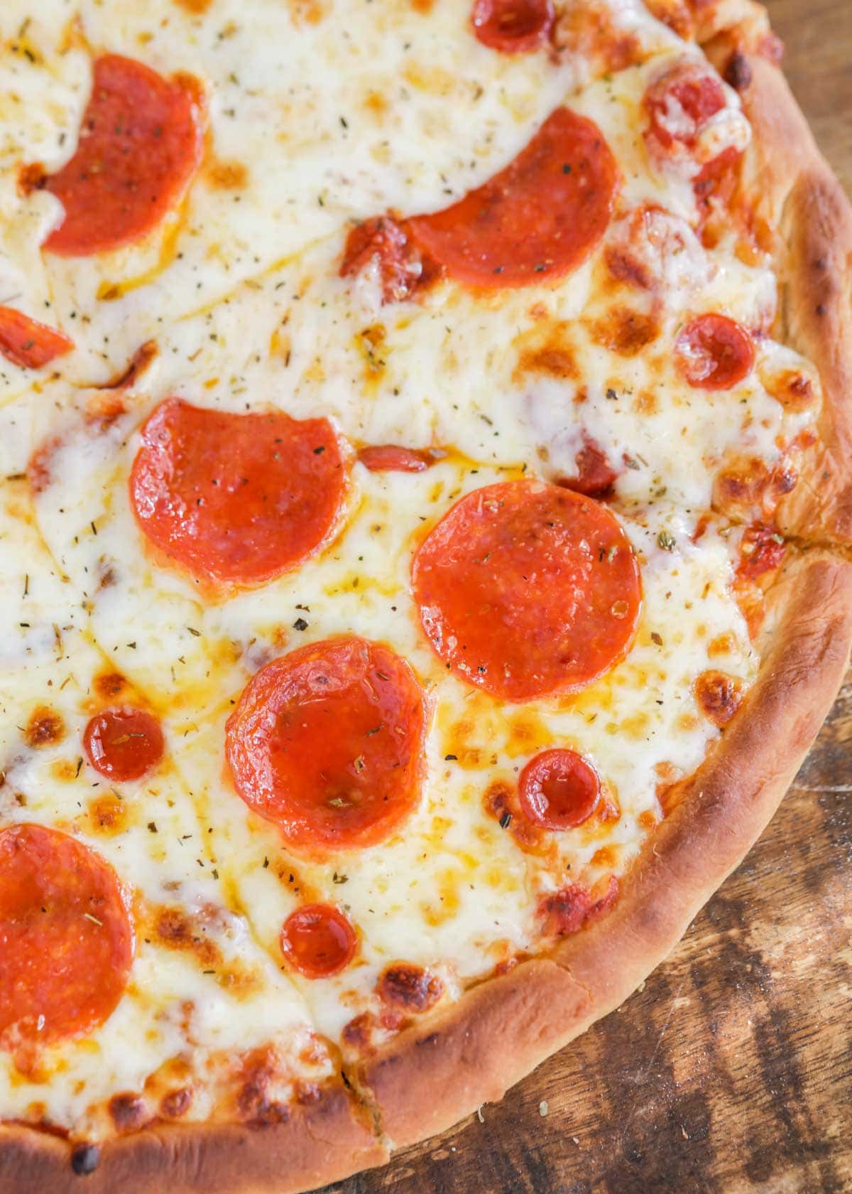 Close up of homemade pepperoni pizza recipe