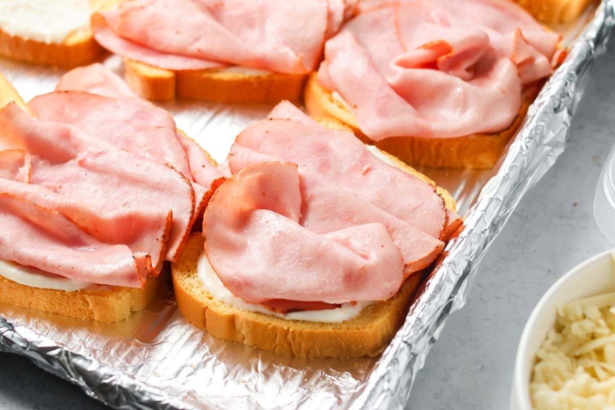 Ham and Bechamel sauce on bread.
