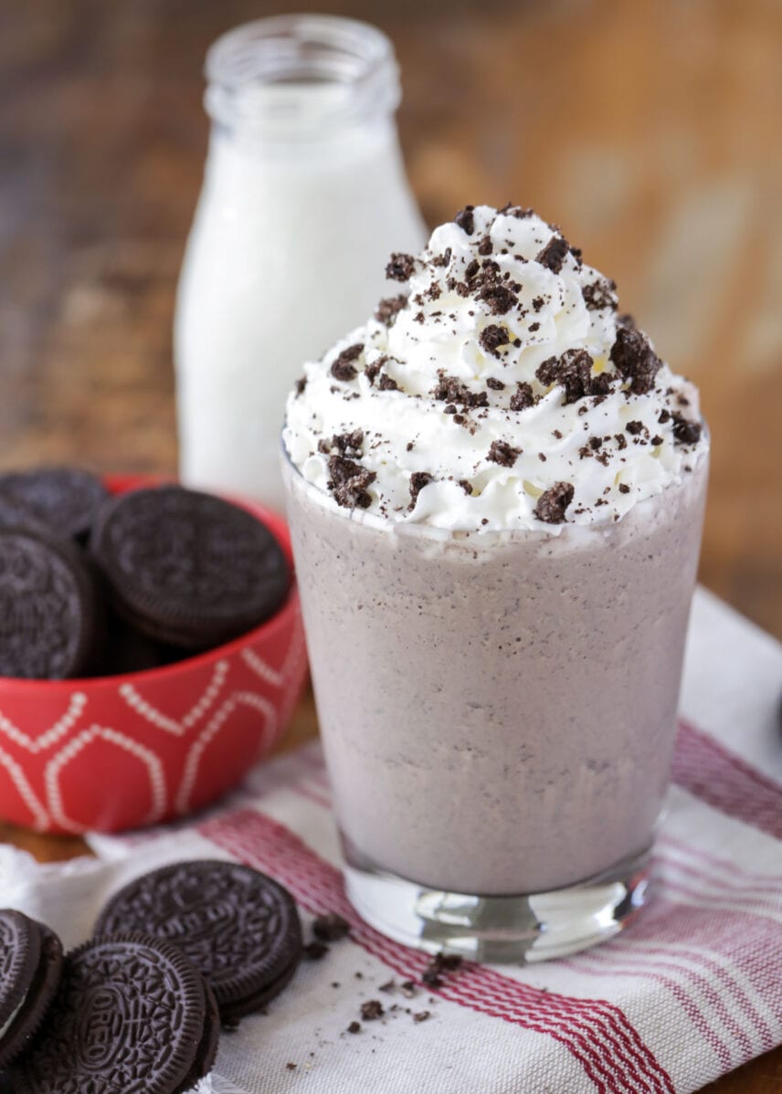Homemade Oreo Shake {Made in Minutes!} | Lil&amp;#39; Luna