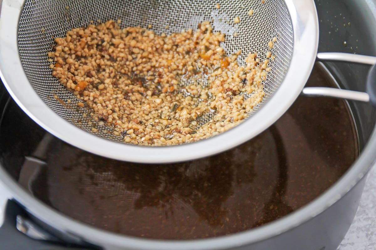 Making gravy from pot roast drippings