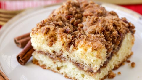 Brown Butter Coffee Cake [Video] | Recipe [Video] | Coffee cake recipes,  Breakfast cake, Coffee cake recipes easy