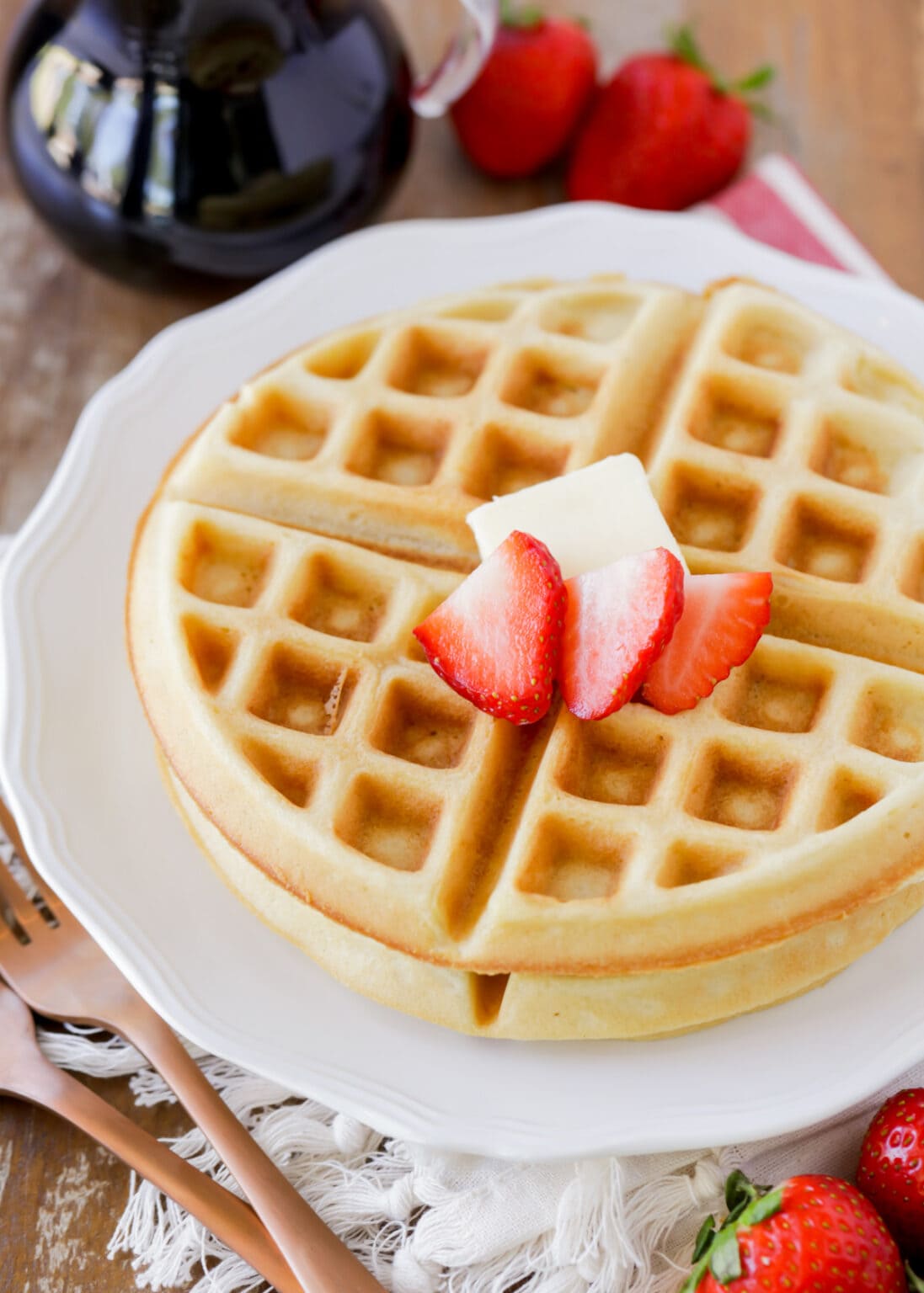 Light & Crispy Waffles The Very BEST | Lil' Luna