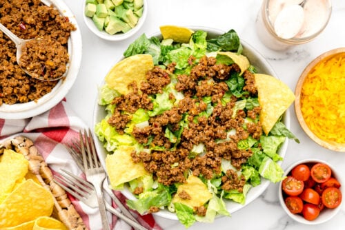 Easy Taco Salad Recipe {+VIDEO} | Lil' Luna