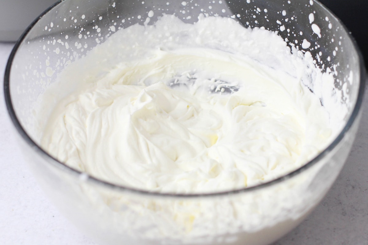 Process image of how to make homemade Eggnog.