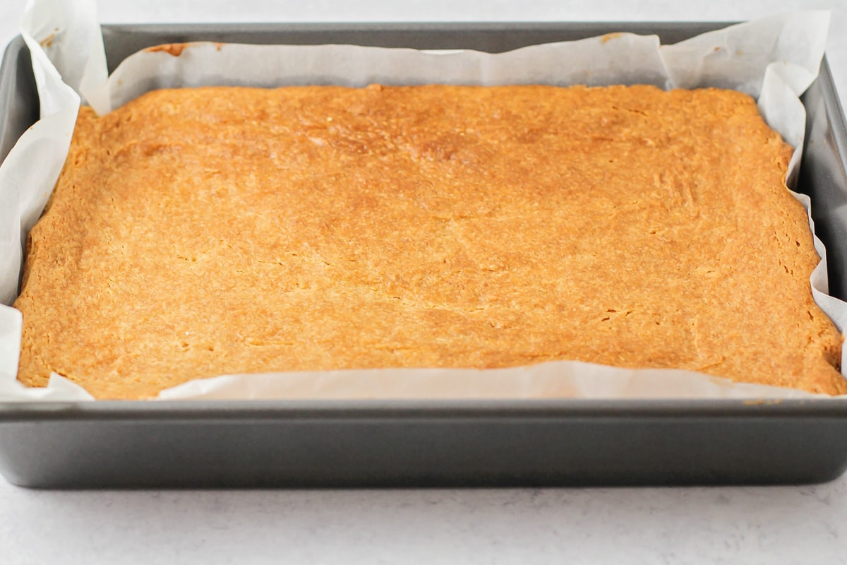 Baked bars in a baking dish.